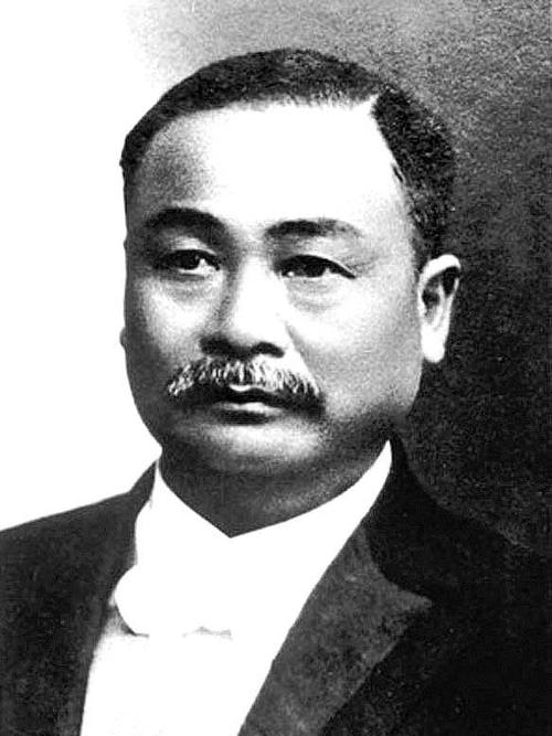 杨逍是小说《倚天屠龙记》中的角色/人